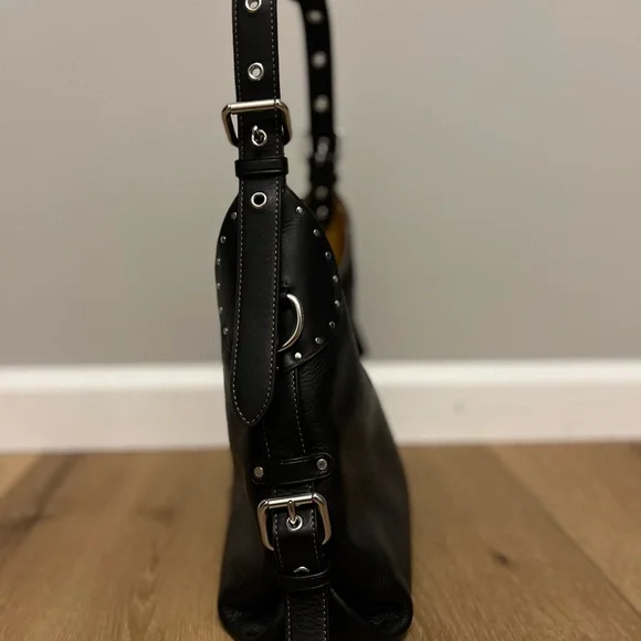 Coach Black Pebbled Leather Shoulder Bag with Silver Hardware - Picture 4 of 8